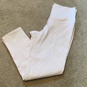 Alo white cropped leggings